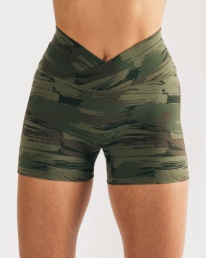 Alphalete Surface Power Kort 5" Shorts Dame Olivengrønne Camouflage | ZEXBIV-170