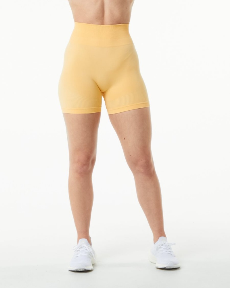 Alphalete Ozone Kort 5.5" Shorts Dame Daffodil | RYVFTZ-584